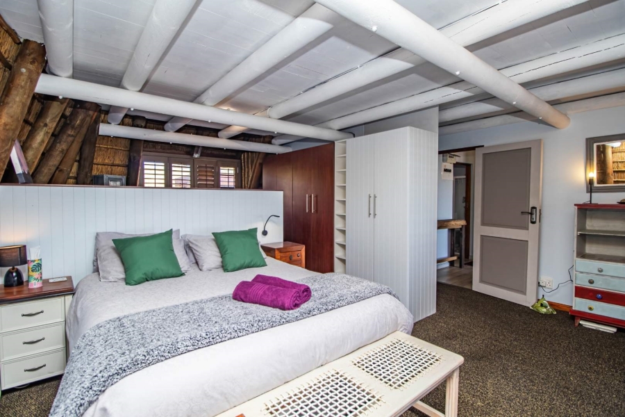 5 Bedroom Property for Sale in Stilbaai Wes Western Cape